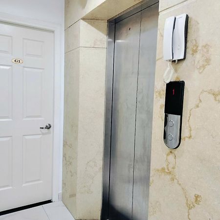 Adventure Hotel 호치민 외부 사진