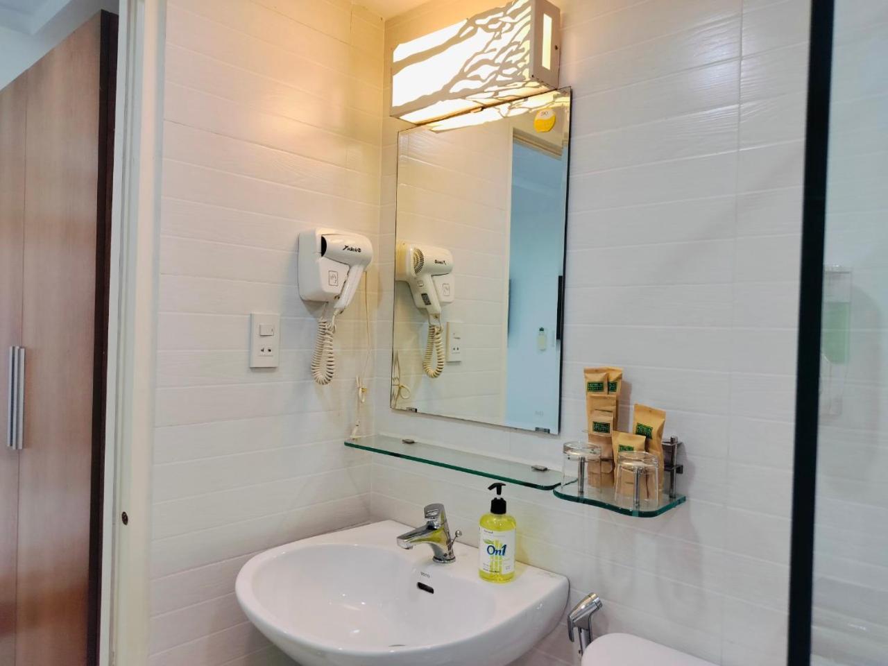 Adventure Hotel 호치민 외부 사진